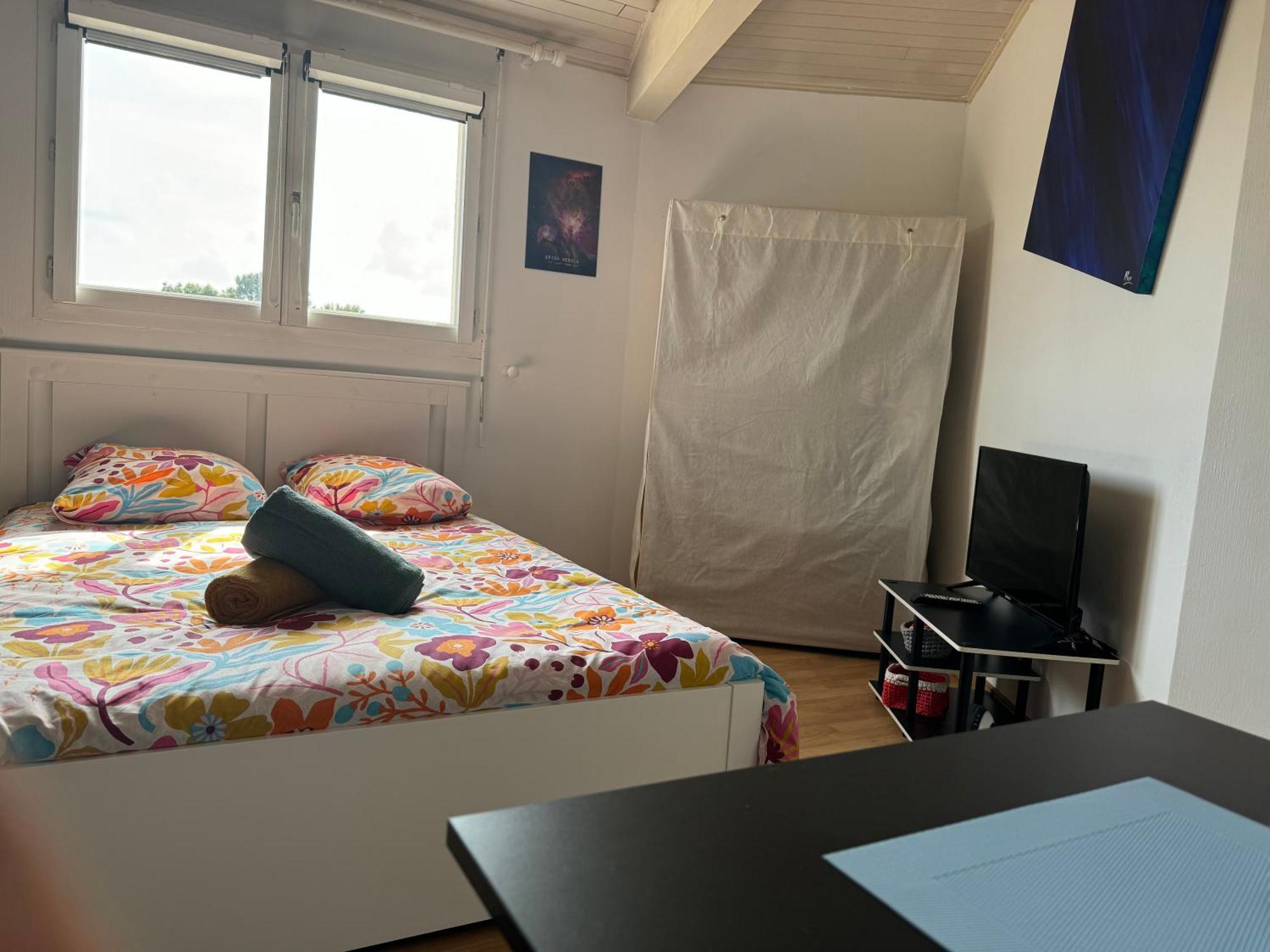 Ode Au Bassin Bed & Breakfast มิโอส์ ภายนอก รูปภาพ